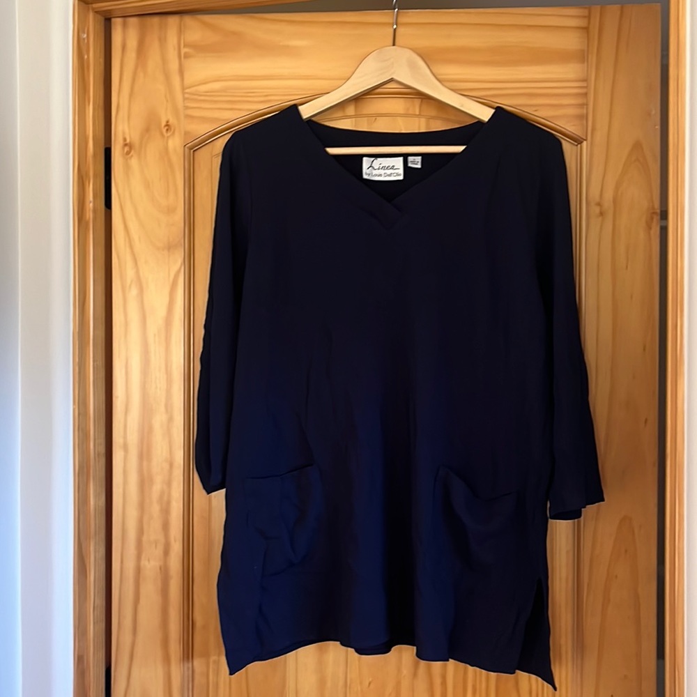 Linea by Louise Dell’Olio womens blouse
